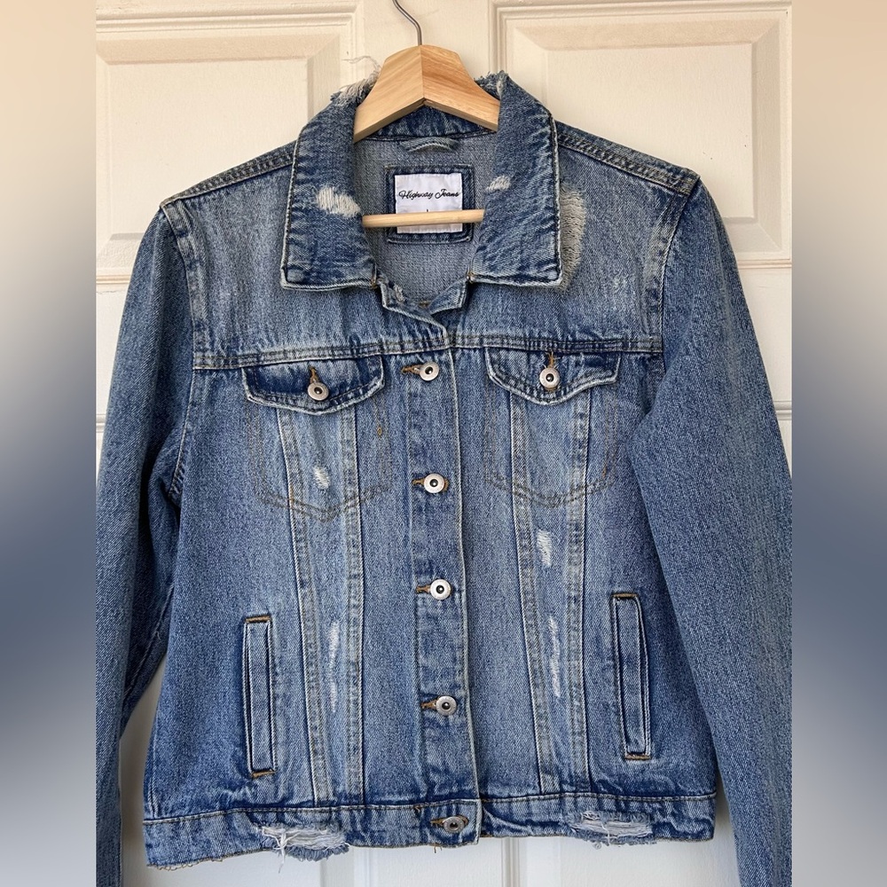 Highway Jeans Brand Distressed Jean Jacket‎ Size Large